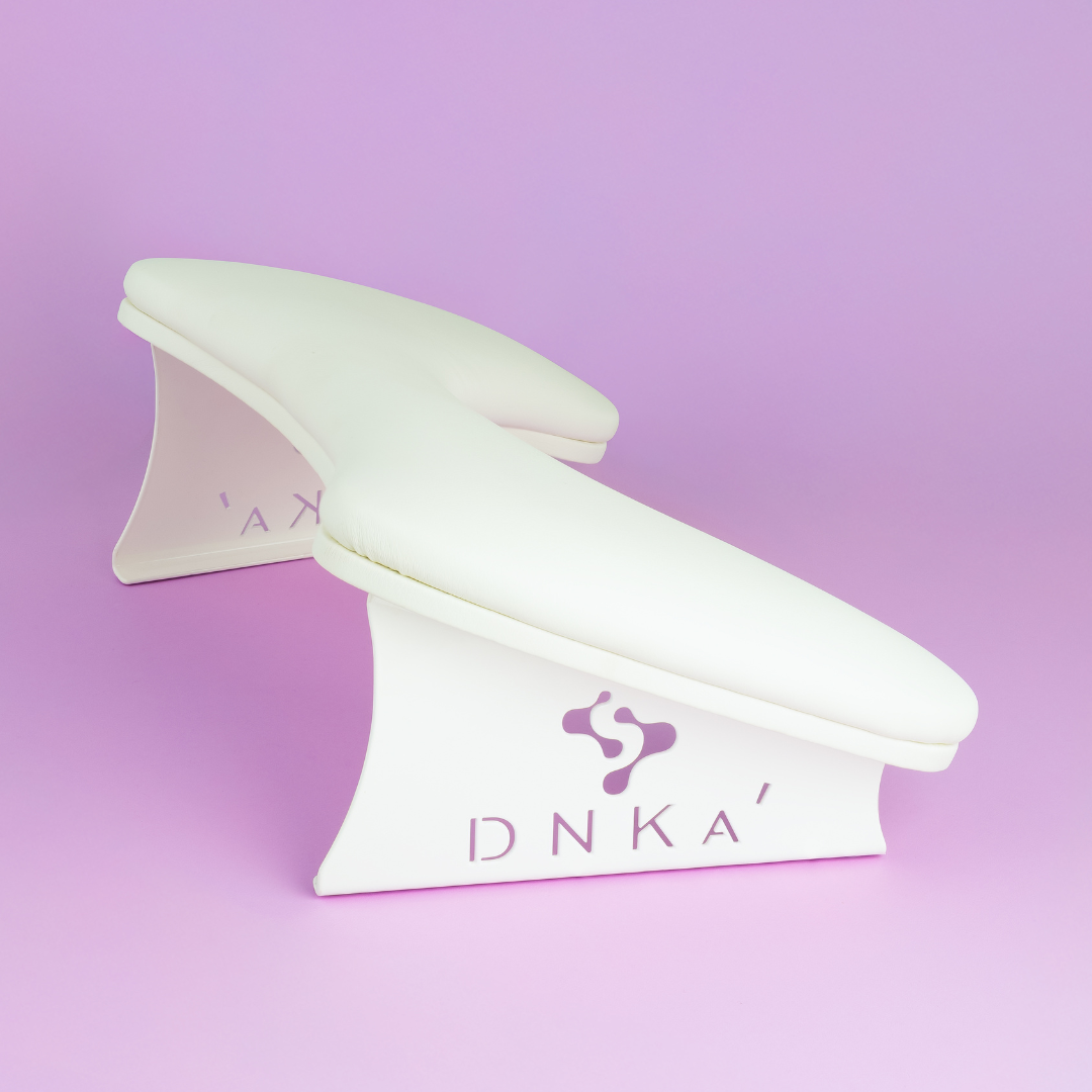 ANATOMICAL ARMREST FOR MANICURE ", WHITE